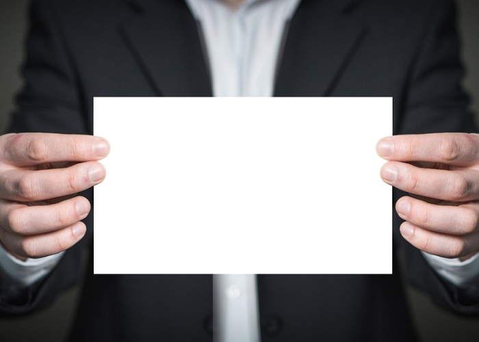 一场跨越次元的认知博弈，从卡牌对弈到文化符号，CCG