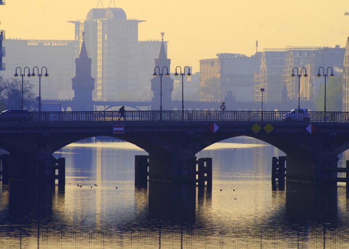 核酸证明成为历史：千万游子的归途与流动中国的脉动