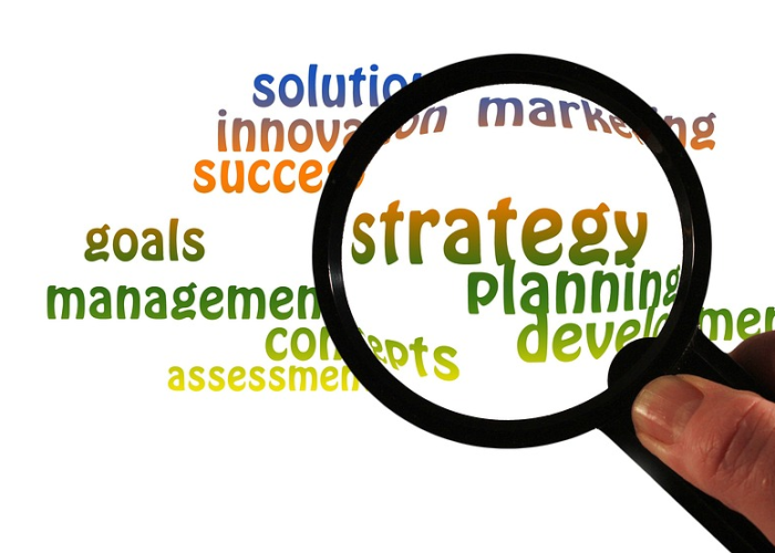 多地取消全民核酸：从集体防控到个体责任的平稳过渡，如河流改道般的防疫体系重塑