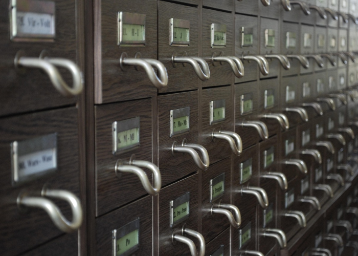 四月轮盘，启动：通勤者的日常与城市的呼吸韵律