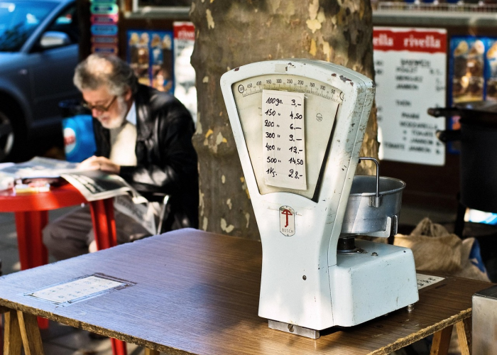 [城市交通管理的精细化探索与市民生活的交响曲]，郑州限号2020年10月新政 E