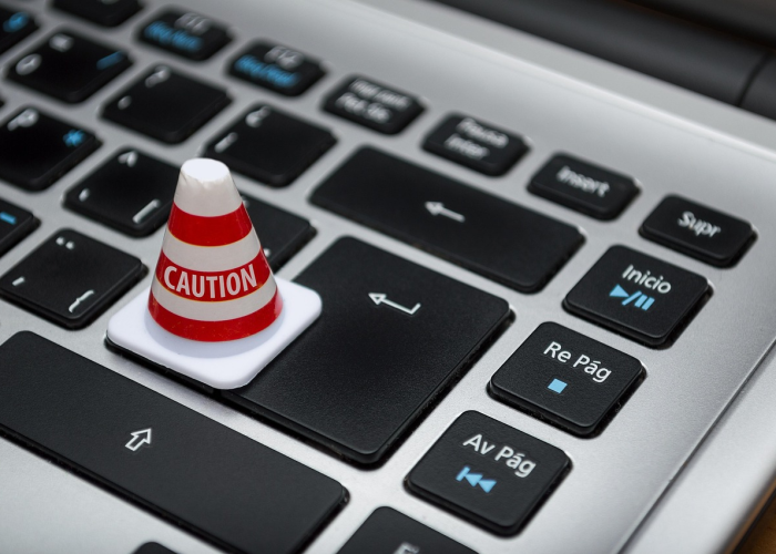 虚拟利刃如何斩断游戏之魂与信任之链¿,小小忍者外挂