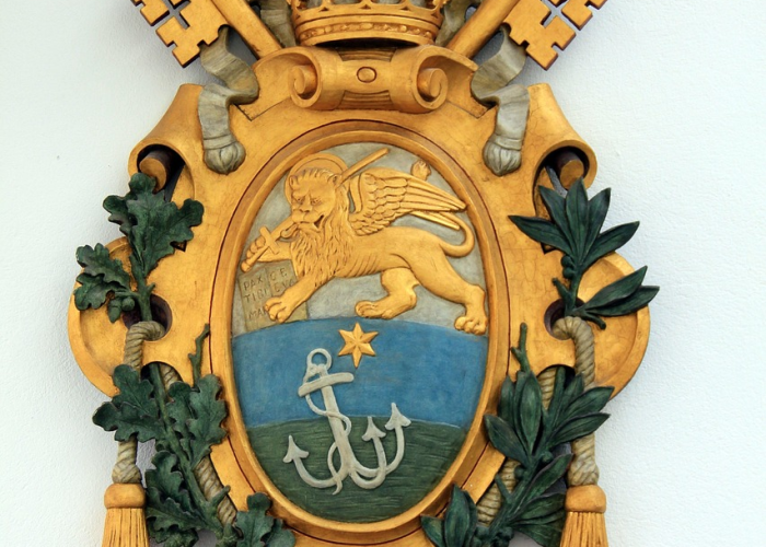 两例新增下的平凡坚守：疫情长夜中的温暖微光