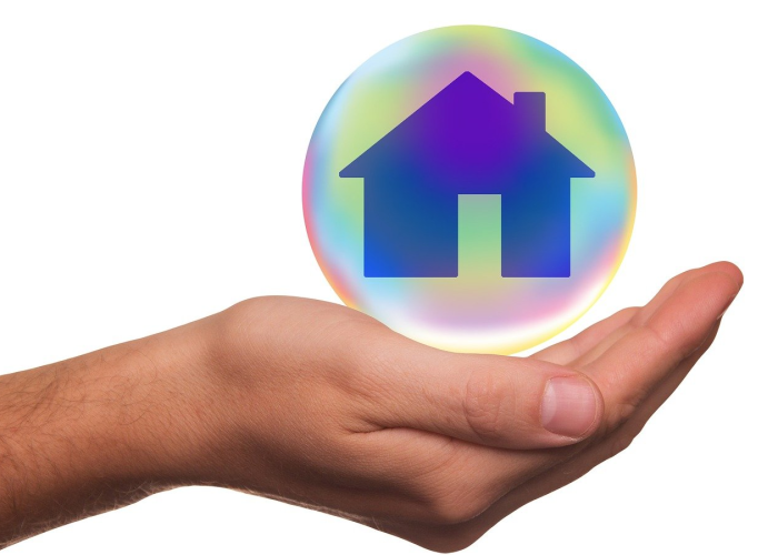 上海新增2+3：霓虹灯下的哨兵与一座城市的精密心跳