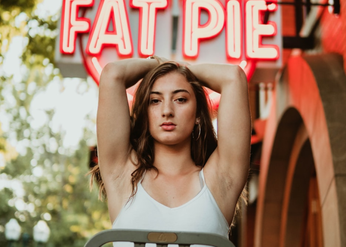 [一座城市的坚韧与温度],数字背后,上海新增本土1015例