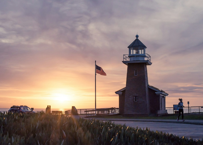 四百万人的静默与坚守：生命航道，坚韧的河床