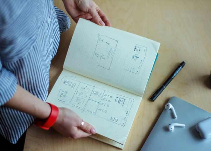 一个被忽视的家庭防火墙正在崩塌，此前感染者丈夫，[新疆增1本土确诊]