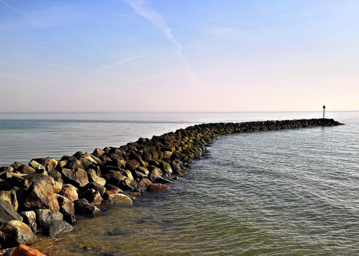 [解码北京冬奥开幕式节目单的东方叙事]，冰丝带上的时光卷轴