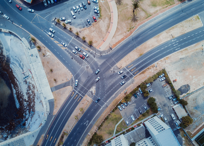 《两种生活》；一张地图；疫情数据背后的风险名单 E