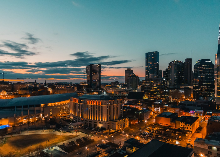 日运量骤降百万，铁轨上的隔离带，一部国家血管的应急管理学