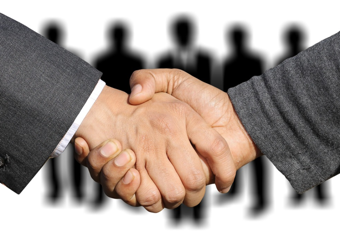 新疆新增3例本土确诊，生命绿洲的静默守望，一场与无形对手的耐力赛跑