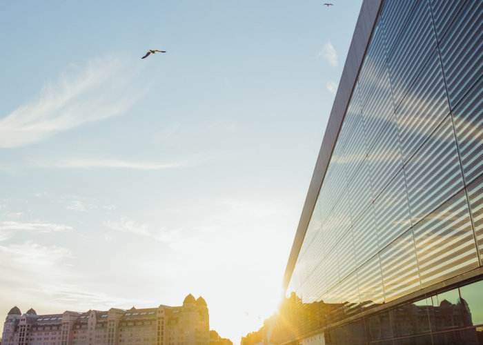 一座城的冷静与温度；南京疫情通告 J