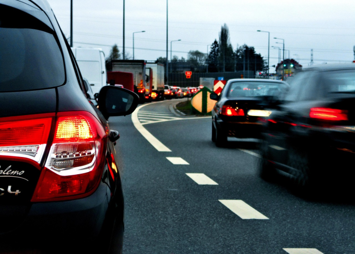 [我们走到了哪一步¿]；数字背后的静与动；31省区市新增确诊12例 Y