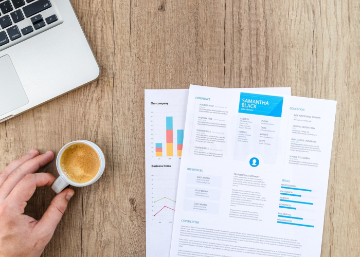 1例疑似阳性的守望：超大城市治理试金石与生命微光的共鸣